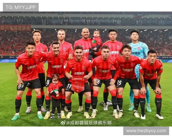 武汉三镇迎战成都蓉城展开激烈较量 谁能笑到最后锁定三分荣耀