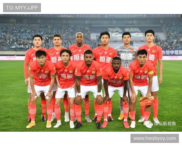 西安球队在精英赛中的团队协作表现分析与点评